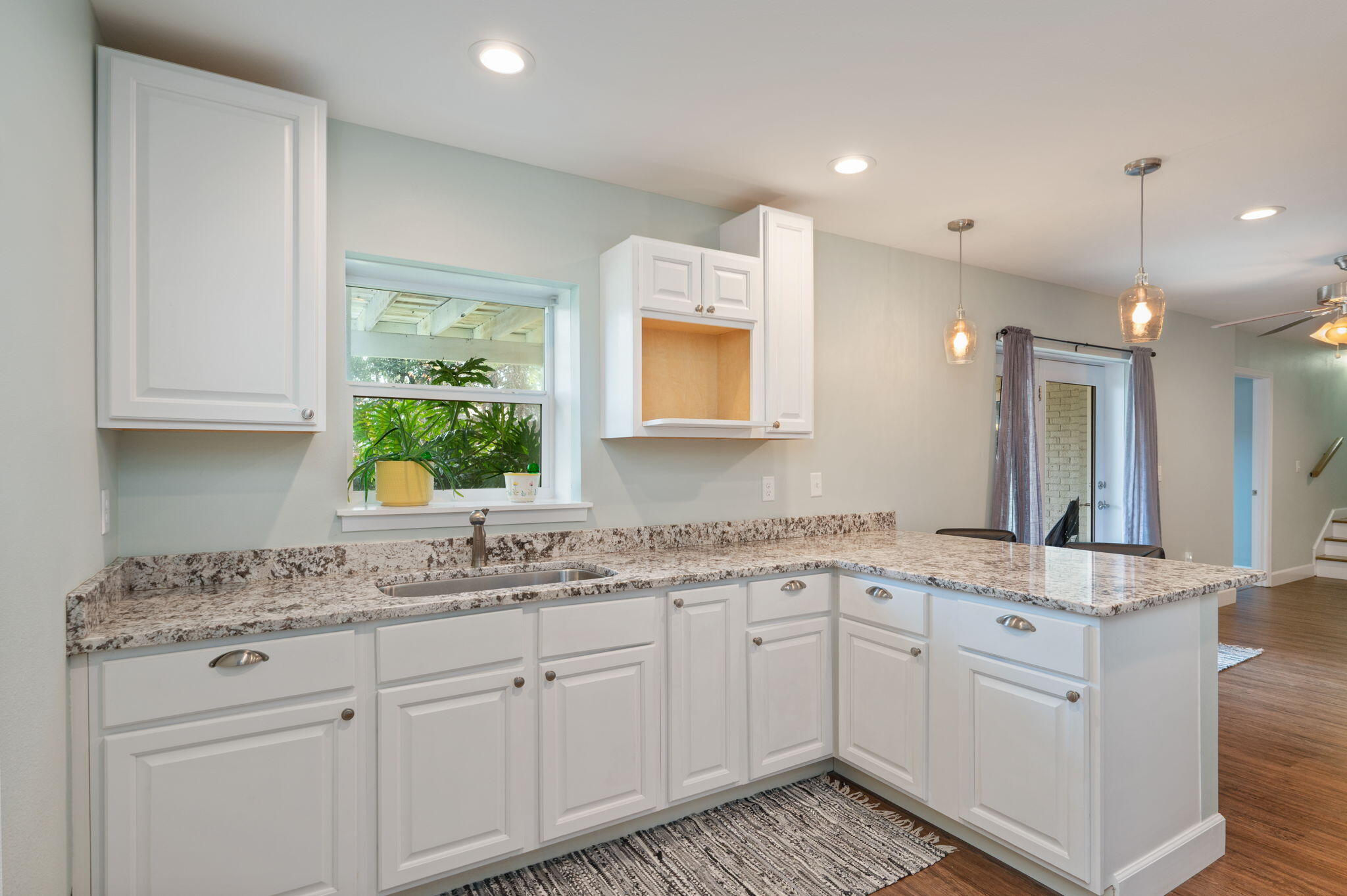 1674 19th Street Niceville, FL 32578 - Photo 30 of 48 Kitchenette Over Looking Backyard