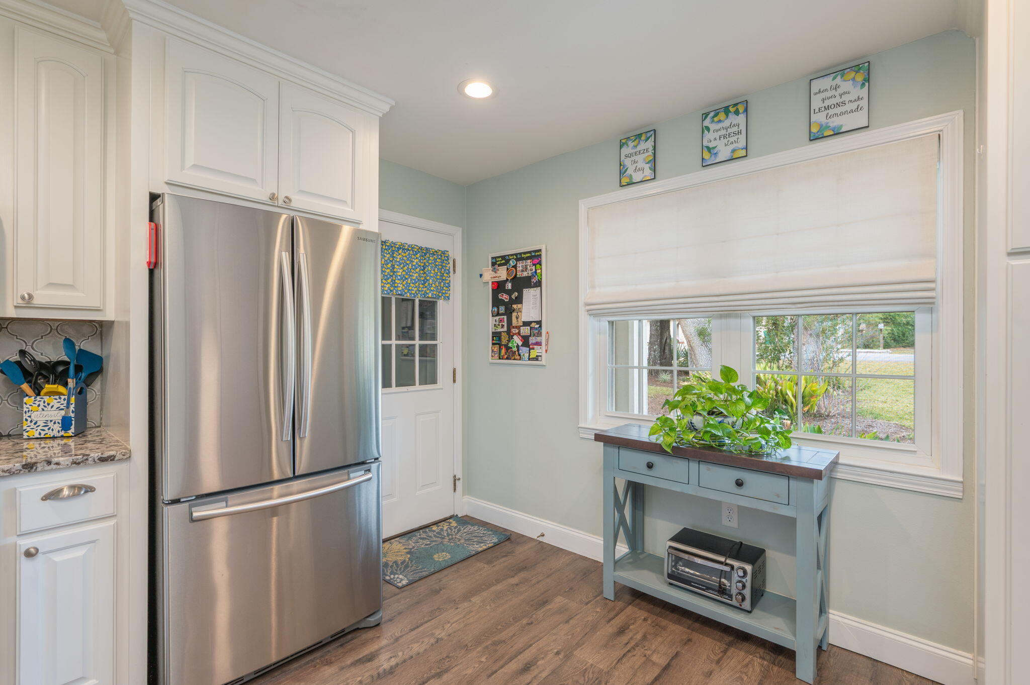 1674 19th Street Niceville, FL 32578 - Photo 10 of 48 Easy Access to Attached Garage