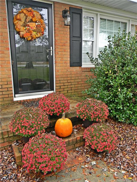 9108 Landsford Road Monroe, NC 28112 - Photo 3 of 23