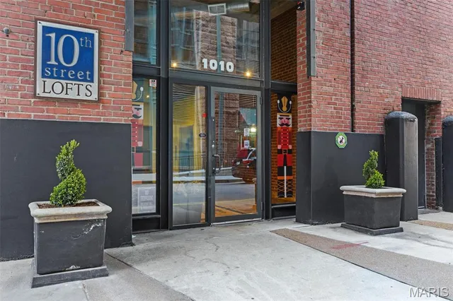 $179,000 | 1010 St Charles Street, Unit 904, St. Louis, MO 63101