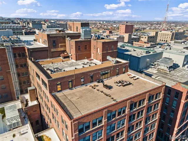 $179,000 | 1010 St Charles Street, Unit 904, St. Louis, MO 63101