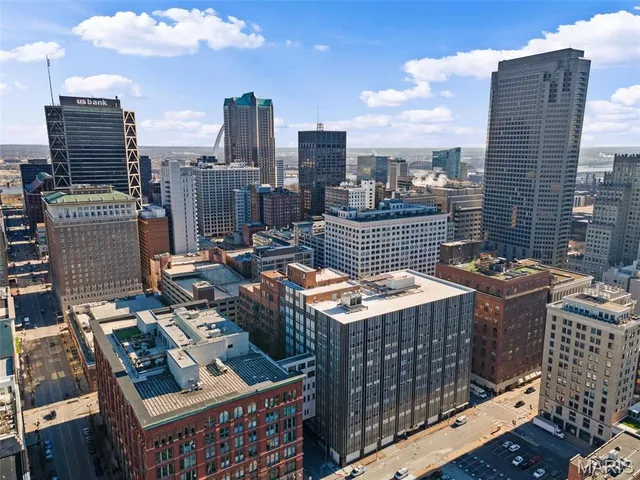 $179,000 | 1010 St Charles Street, Unit 904, St. Louis, MO 63101