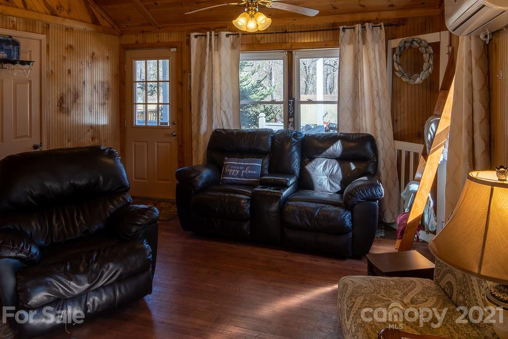 1321 Orchard Road Deep Gap, NC 28618 - Photo 4 of 40 a living room with furniture and a window