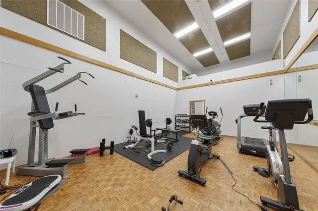 $159,900 | 4371 Wilshire Boulevard, Unit B203, Mound, MN 55364