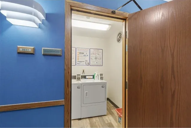 $159,900 | 4371 Wilshire Boulevard, Unit B203, Mound, MN 55364