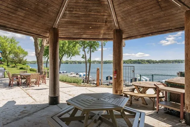 $159,900 | 4371 Wilshire Boulevard, Unit B203, Mound, MN 55364