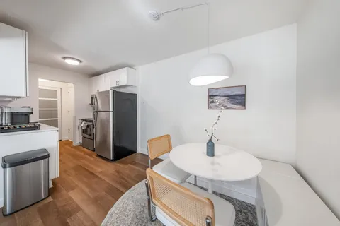 $159,900 | 4371 Wilshire Boulevard, Unit B203, Mound, MN 55364