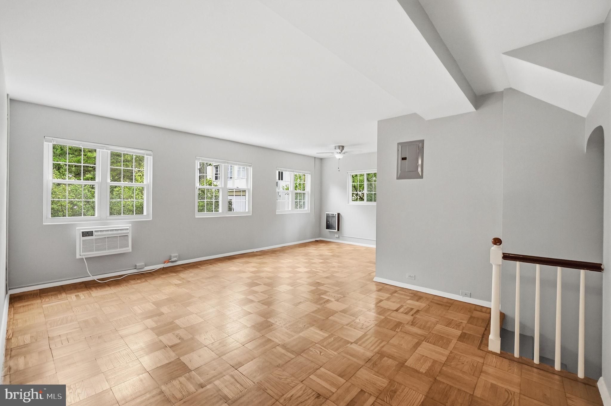 1716 Preston Road Alexandria, VA 22302 - Photo 12 of 27 Living/dining areas