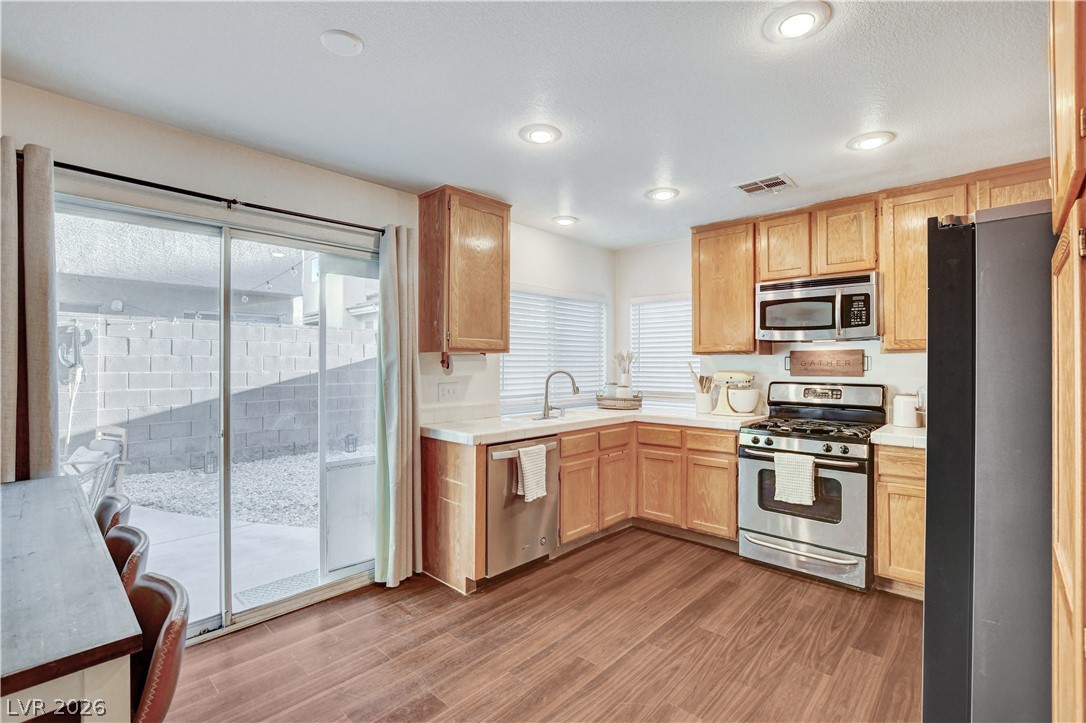 1124 Milpas Lane Las Vegas, NV 89134 - Photo 20 of 55