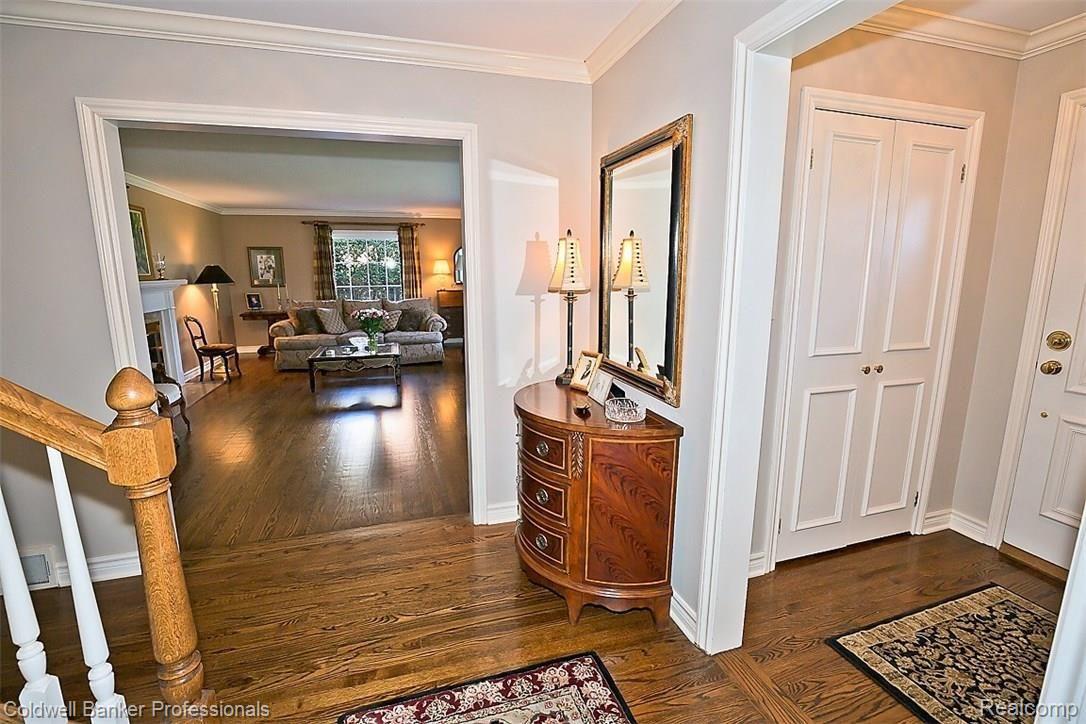 601 North Glengarry Road Bloomfield Hills, MI 48301 - Photo 7 of 63 592A1754.jpg