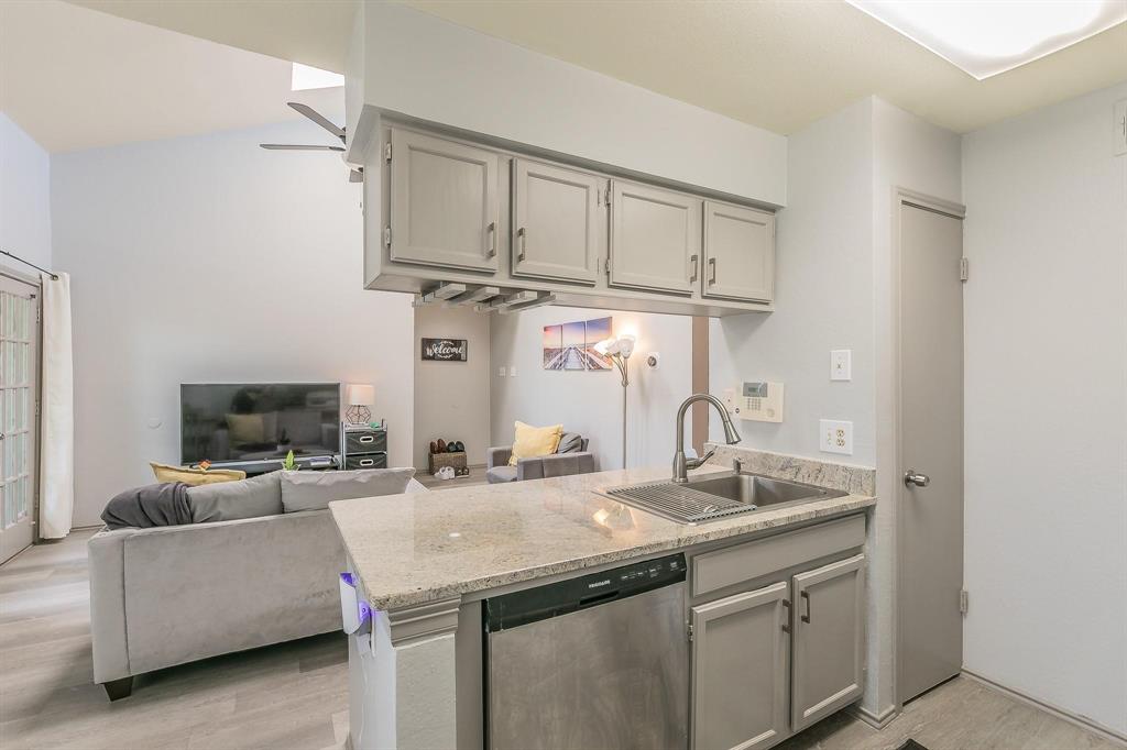 5750 Phoenix Drive, Unit 22 Dallas, TX 75231 - Photo 5 of 19