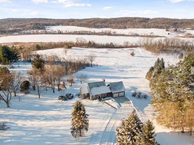 $574,900 | 30667 Melanie Way, St. Joseph, MN 56374