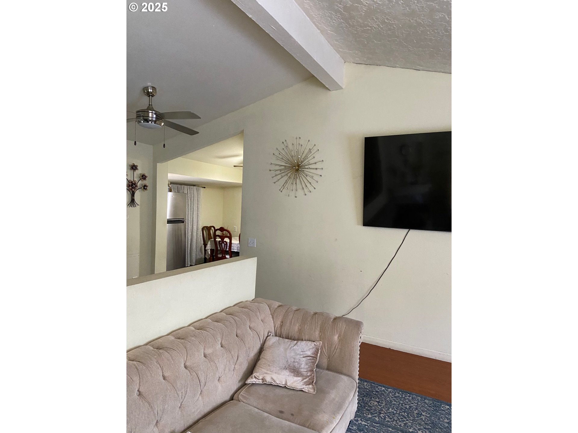 14407 Southeast Stephens Street Portland, OR 97233 - Photo 3 of 20