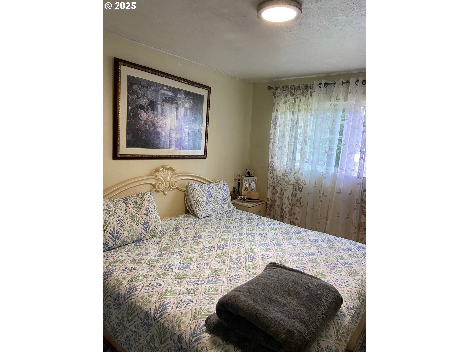 14407 Southeast Stephens Street Portland, OR 97233 - Photo 9 of 20