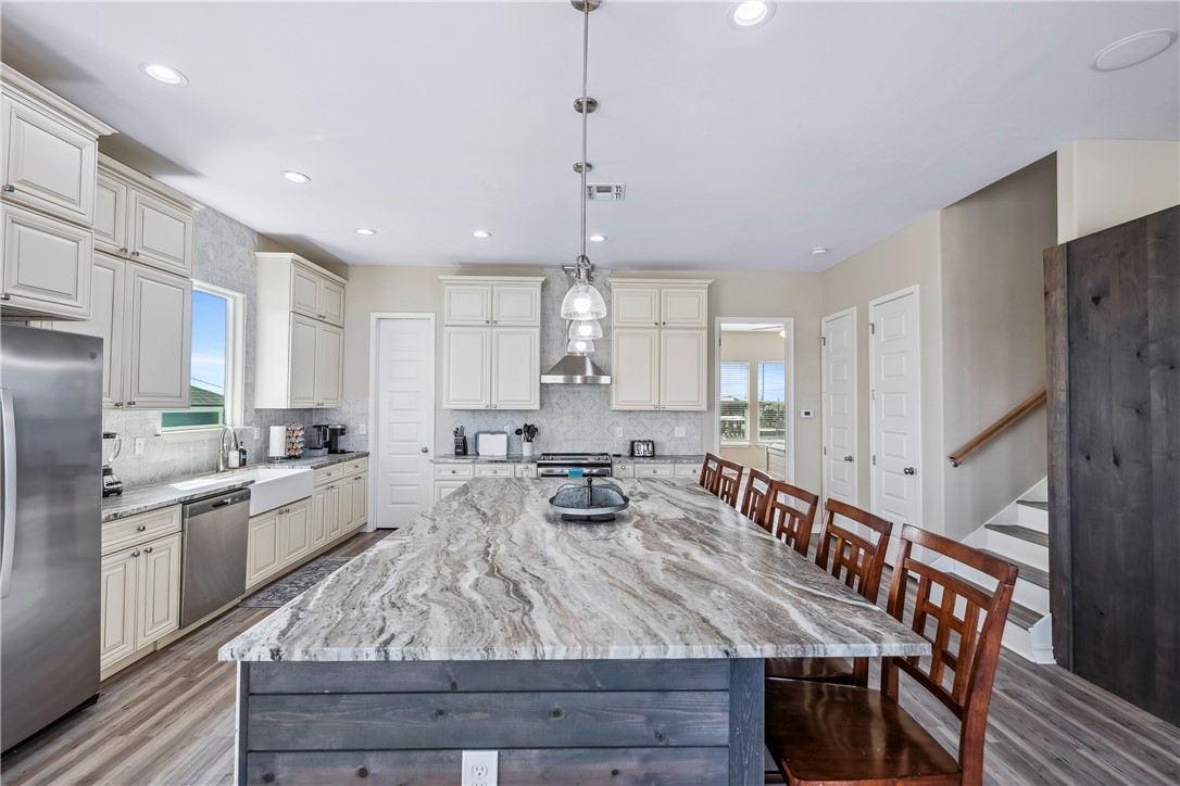 125 Lakeview Road Rockport, TX 78382 - Photo 6 of 40