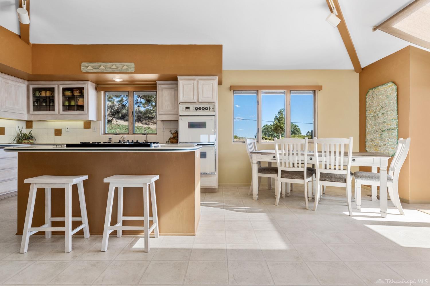 26860 Stirrup Way Tehachapi, CA 93561 - Photo 12 of 76 Gallery Image 12