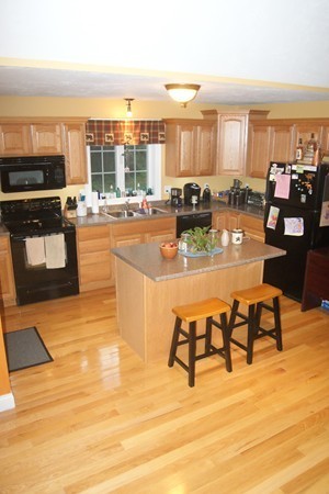 244 Charlton Road Spencer, MA 01562 - Photo 8 of 27 Gallery Image 8