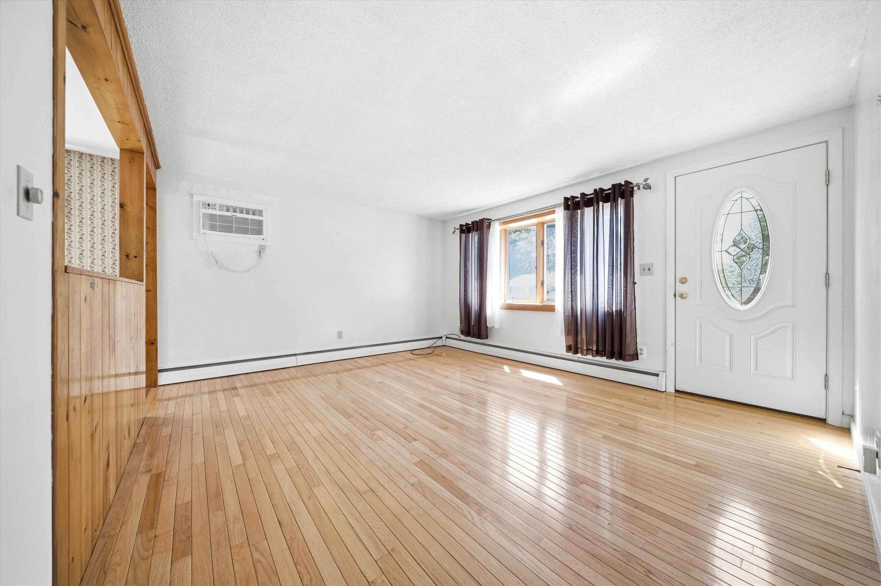 33 Ross Street Nashua, NH 03060 - Photo 4 of 31