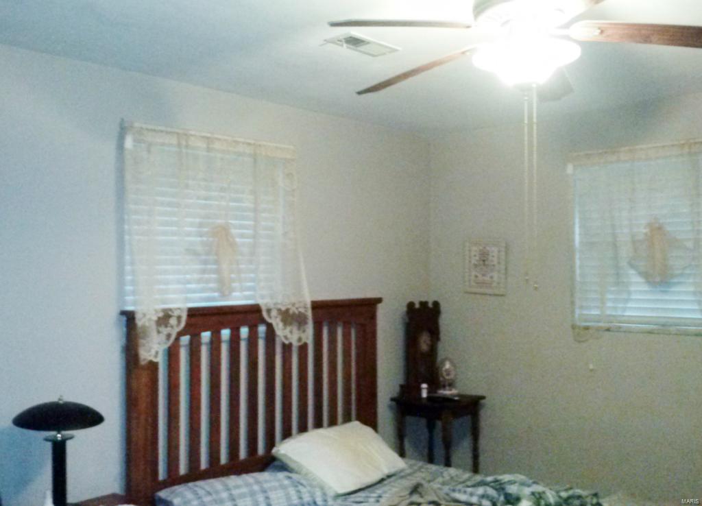 2018 Brown Road St. Louis, MO 63114 - Photo 12 of 18 Gallery Image 12