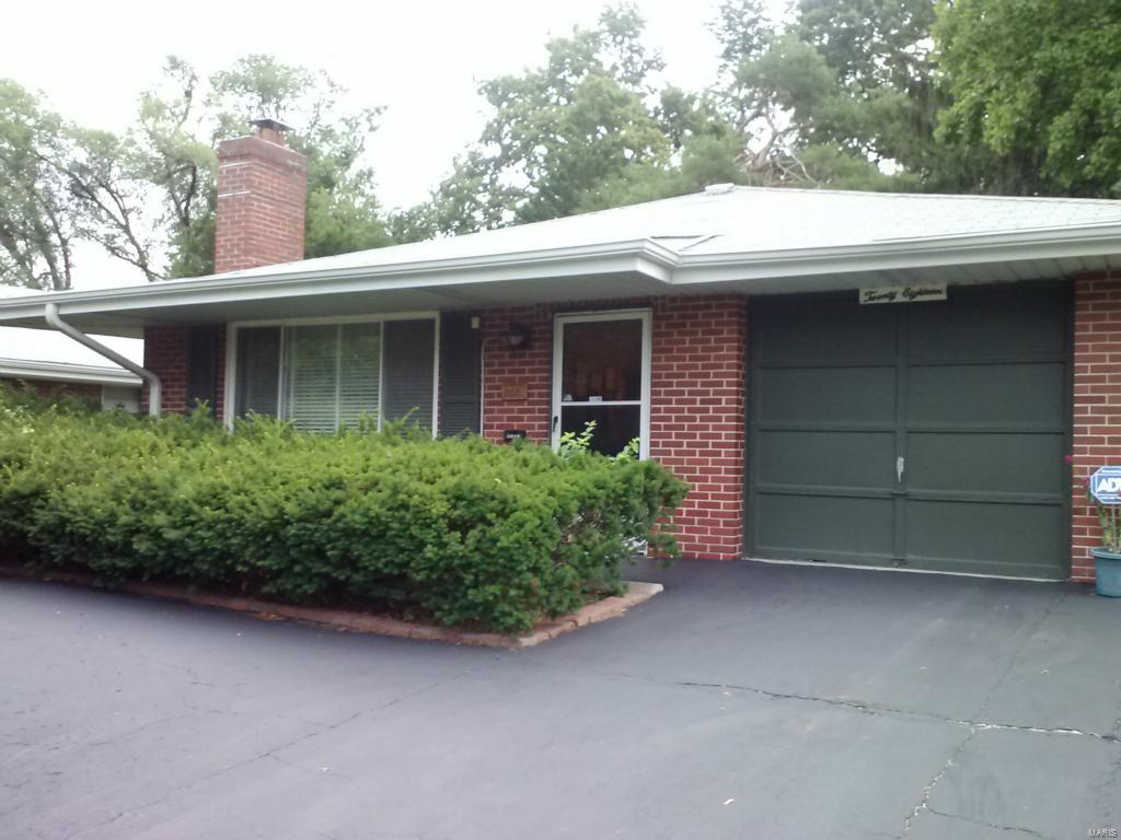2018 Brown Road St. Louis, MO 63114 - Photo 14 of 18 Gallery Image 14
