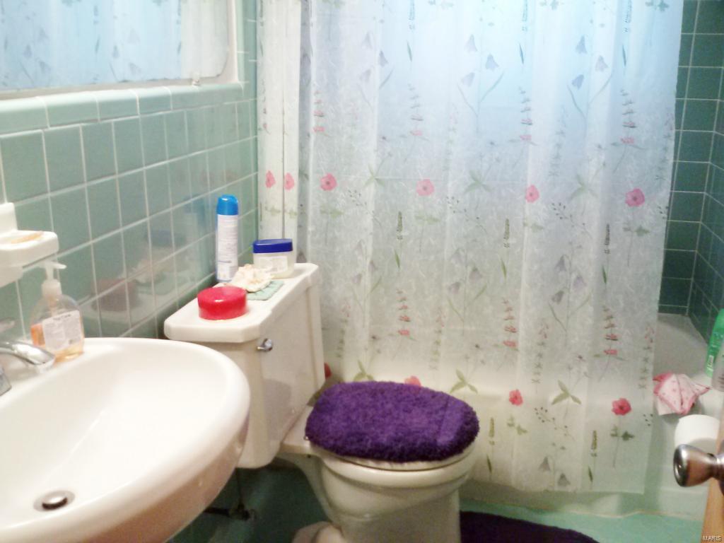 2018 Brown Road St. Louis, MO 63114 - Photo 10 of 18 Gallery Image 10
