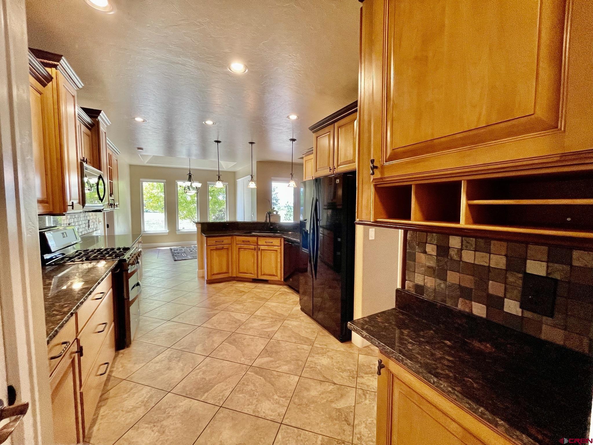 2813 Outlook Road Montrose, CO 81401 - Photo 3 of 35 Gallery Image 3