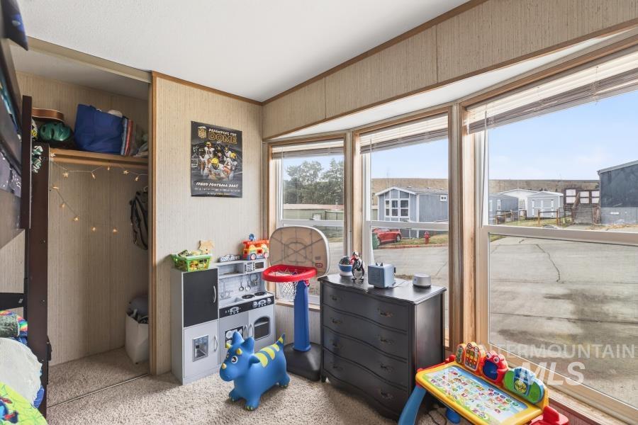609 North Almon Street, Unit 3024 Moscow, ID 83843 - Photo 7 of 17 View of carpeted bedroom