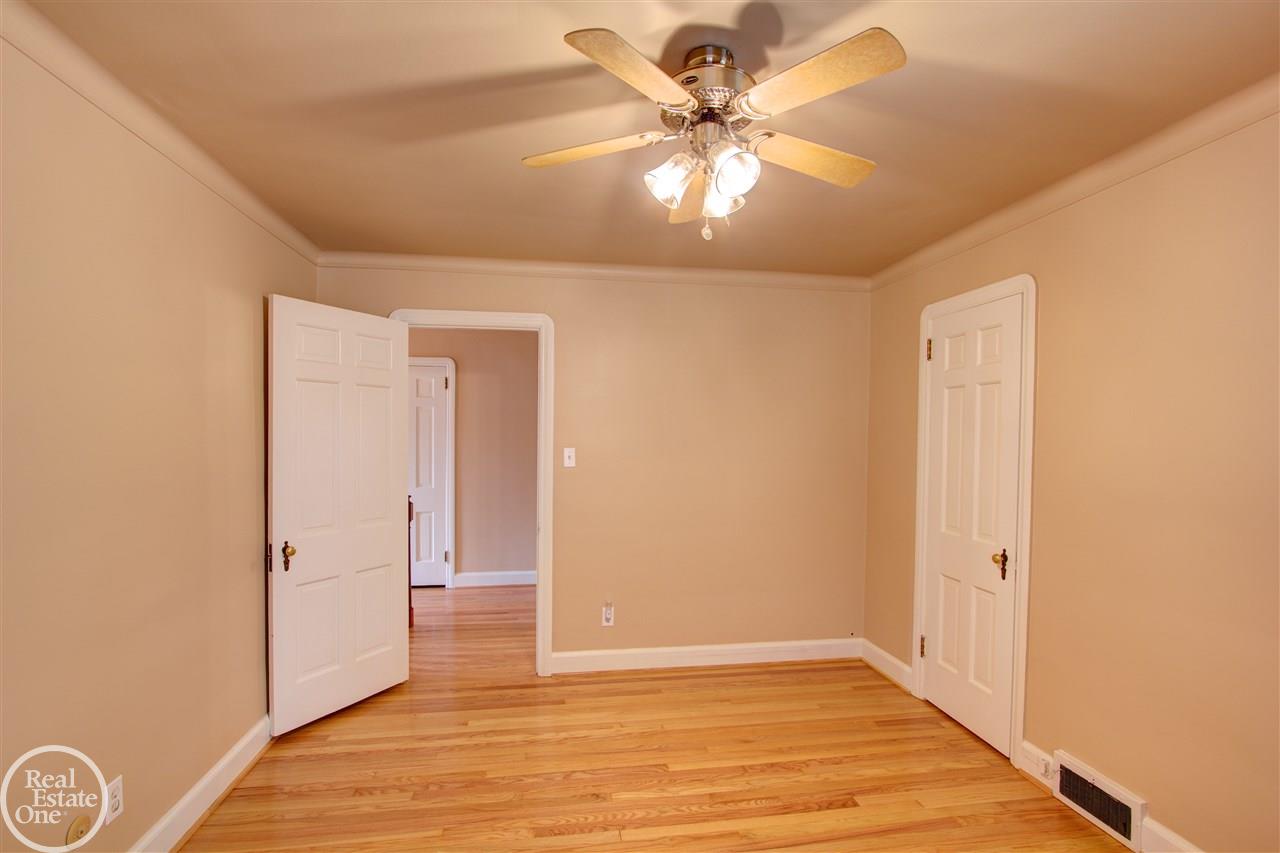 271 Moran Road Grosse Pointe Farms, MI 48236 - Photo 36 of 41