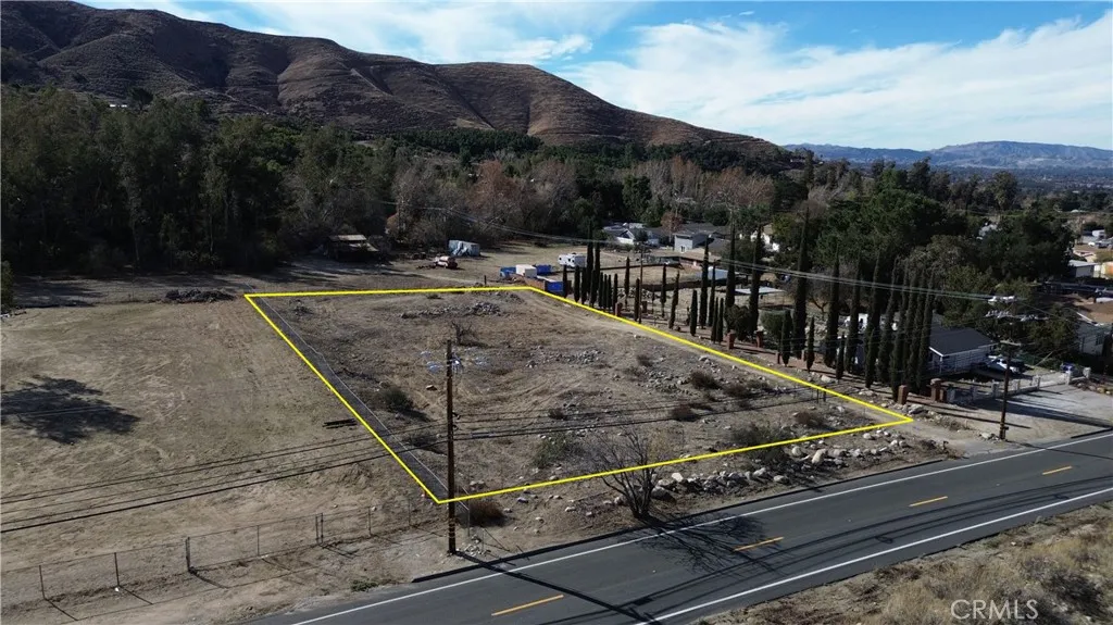 a view of outdoor space and city view