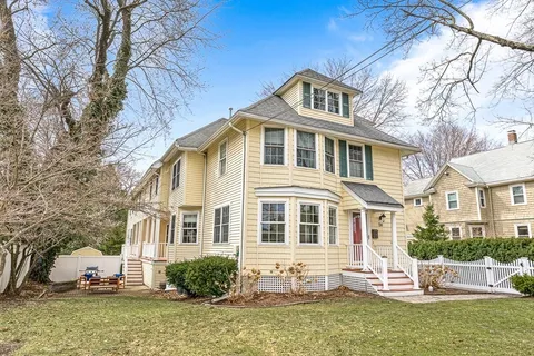 $1,479,000 | 24 Kingsbury Street, Unit 1, Wellesley, MA 02481