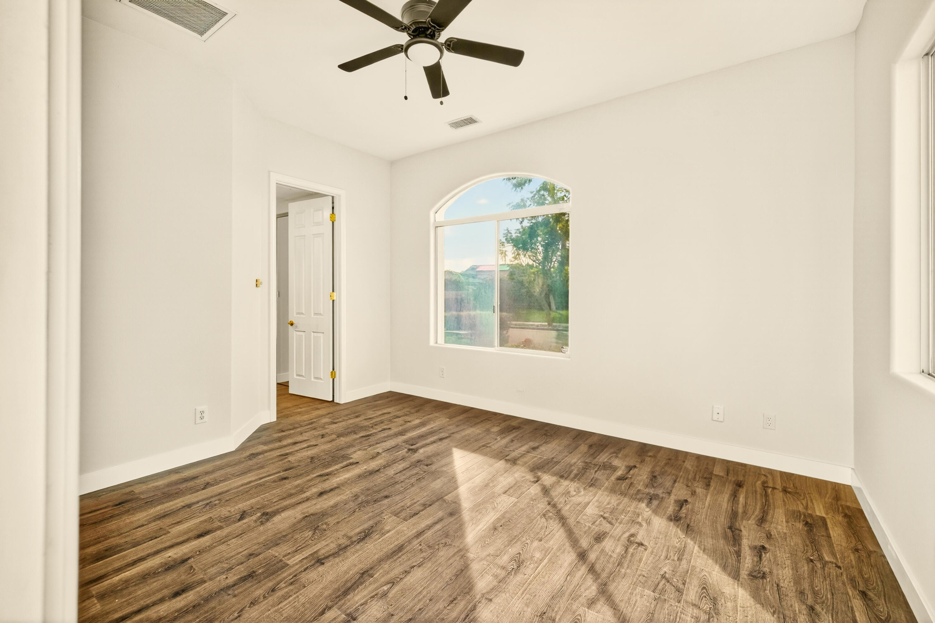 6 Queens Court Rancho Mirage, CA 92270 - Photo 11 of 28 Queens5