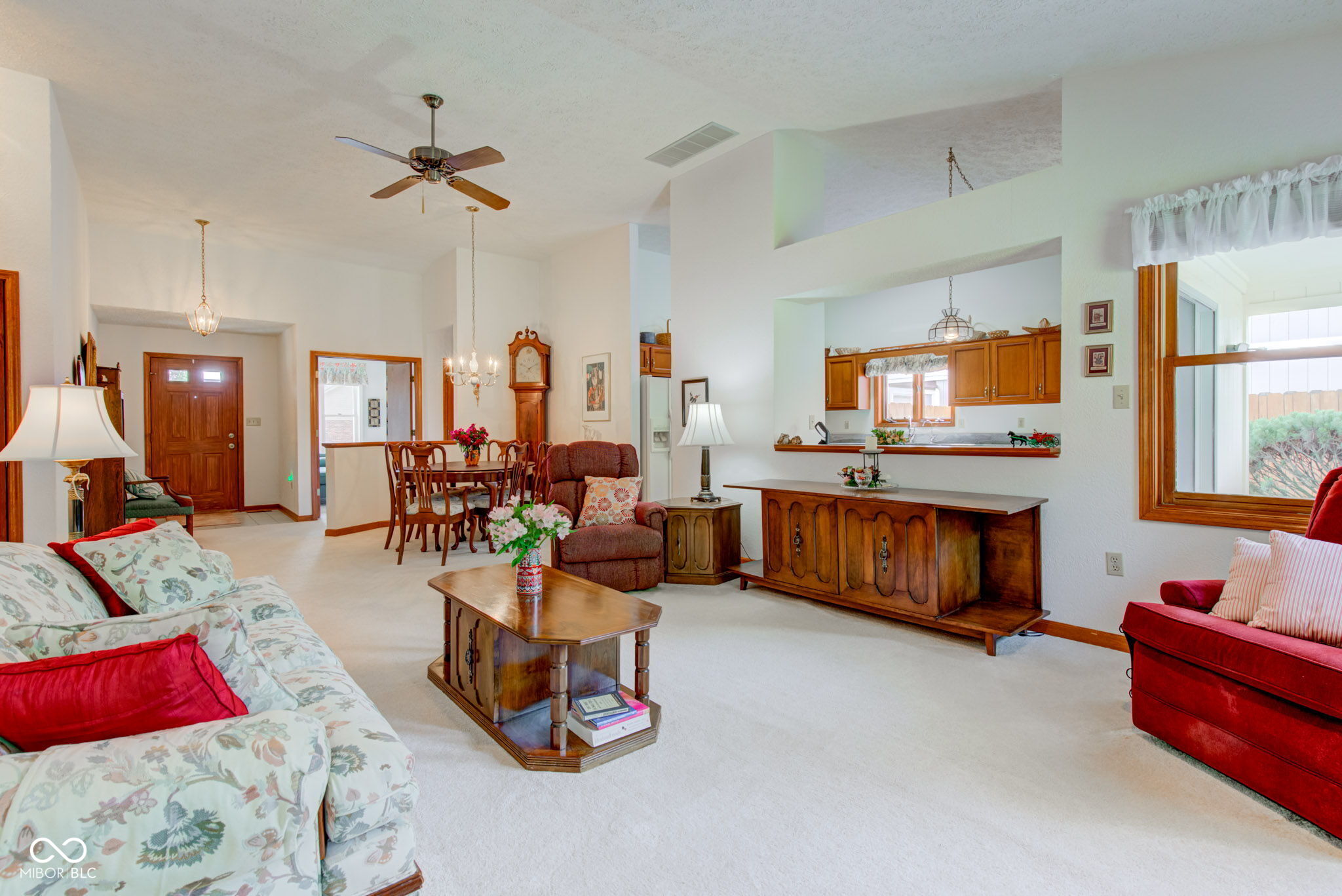 12258 Charing Cross Road Carmel, IN 46033 - Photo 12 of 54 Gallery Image 12