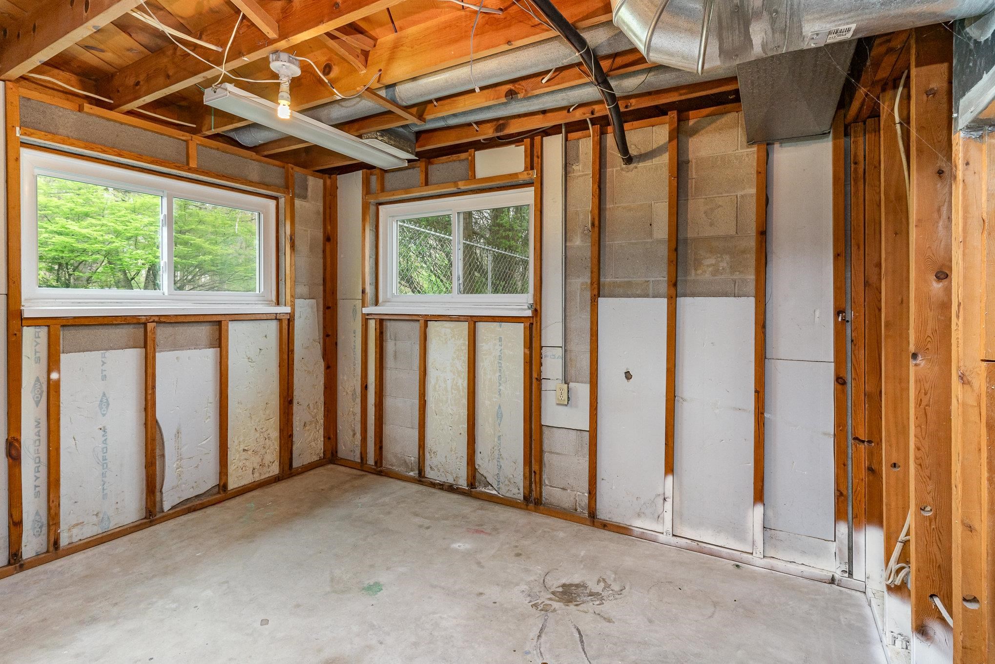 1060 East Stewart Road Midland, MI 48640 - Photo 25 of 39 Gallery Image 25