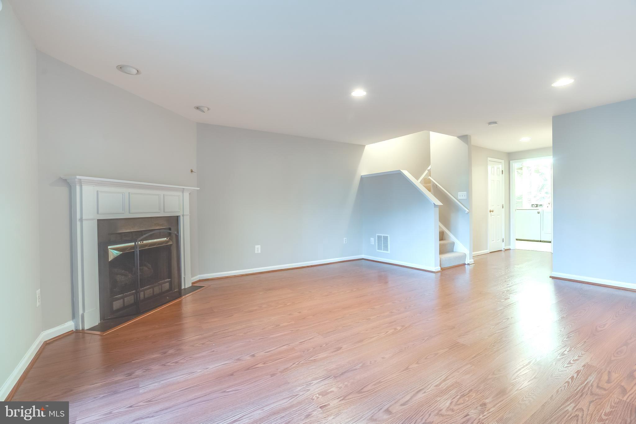 11439 Heritage Commons Way Reston, VA 20194 - Photo 31 of 38 Large Basement View
