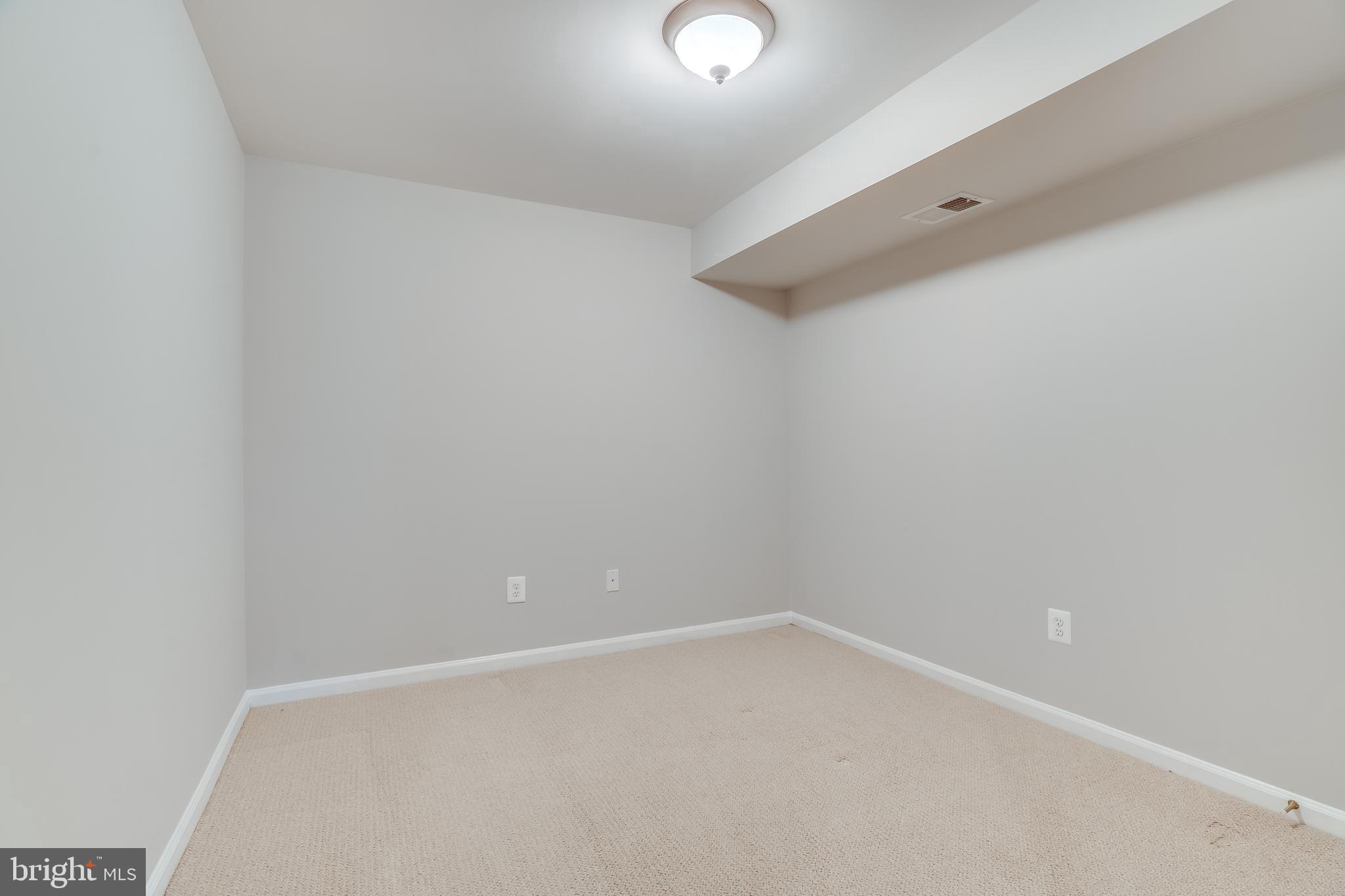 11439 Heritage Commons Way Reston, VA 20194 - Photo 33 of 38 Bonus Room/Den