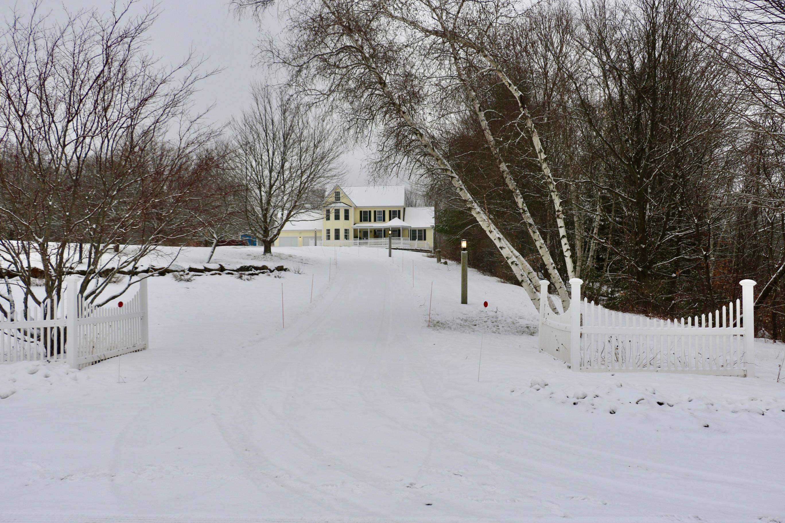 93 Flintlock Farm Road Dunbarton, NH 03046 - Photo 5 of 34 Gallery Image 5