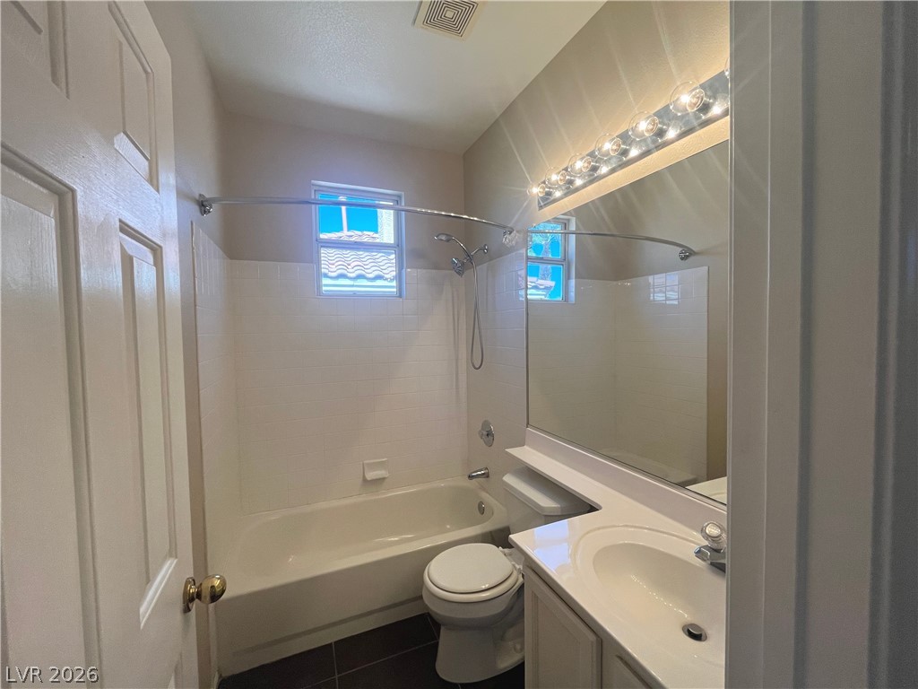1809 Snow Spring Lane Las Vegas, NV 89134 - Photo 41 of 75 Bathroom 2 upstairs w/tub & shower combo
