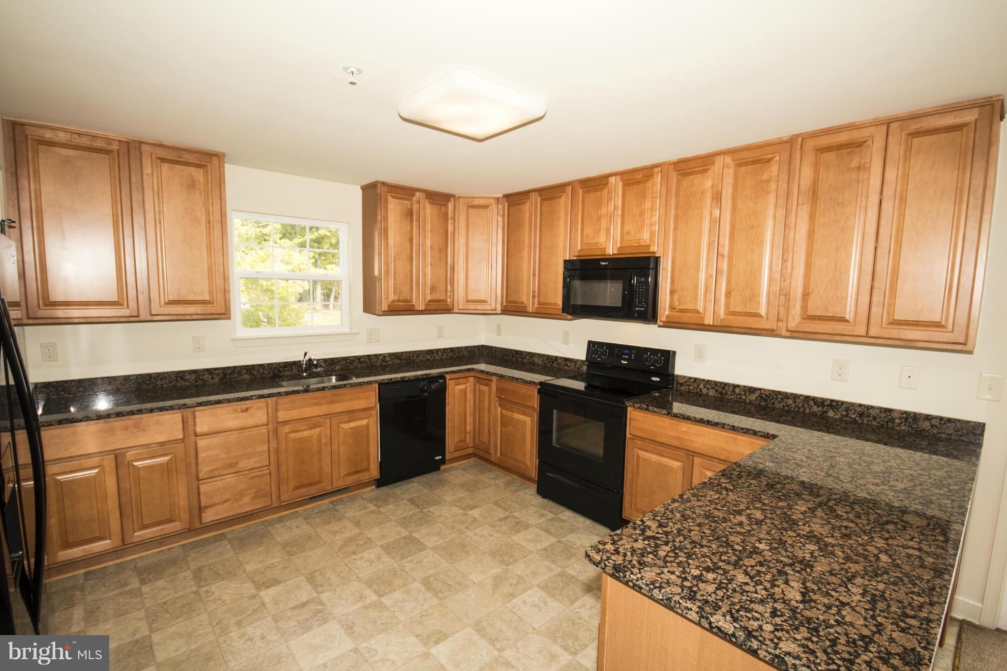 1009 Wampler Road Baltimore, MD 21220 - Photo 5 of 14 Kitchen