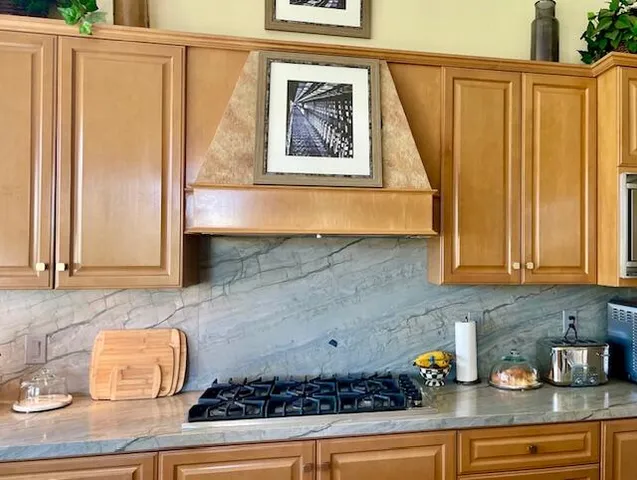 $7,500 | 56025 Village Drive, La Quinta, CA 92253