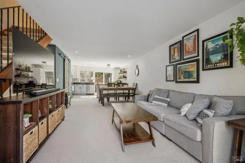 $640,000 | 3 Aries Lane, Novato, CA 94947