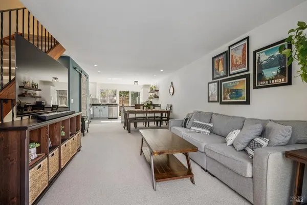 $640,000 | 3 Aries Lane, Novato, CA 94947