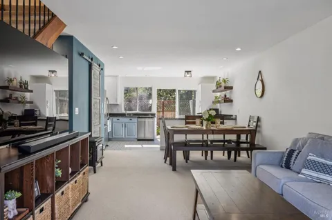 $640,000 | 3 Aries Lane, Novato, CA 94947