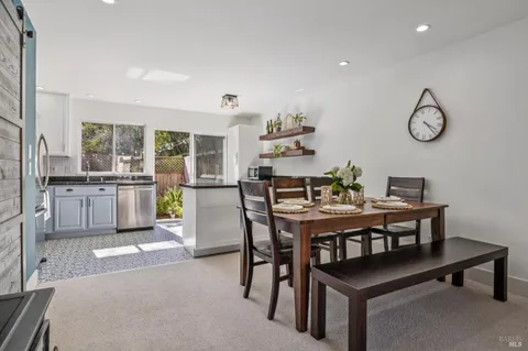 $640,000 | 3 Aries Lane, Novato, CA 94947