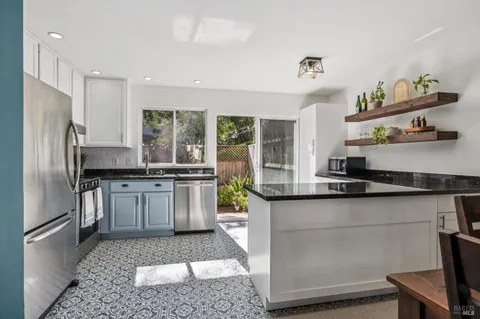 $640,000 | 3 Aries Lane, Novato, CA 94947