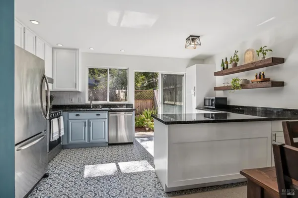 $640,000 | 3 Aries Lane, Novato, CA 94947