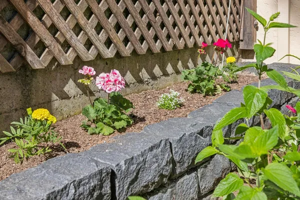 $640,000 | 3 Aries Lane, Novato, CA 94947