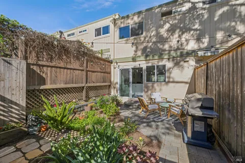 $640,000 | 3 Aries Lane, Novato, CA 94947