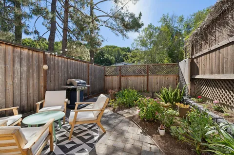 $640,000 | 3 Aries Lane, Novato, CA 94947