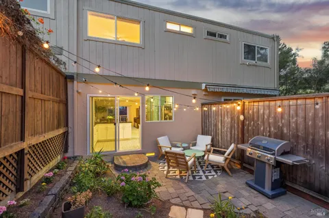 $640,000 | 3 Aries Lane, Novato, CA 94947