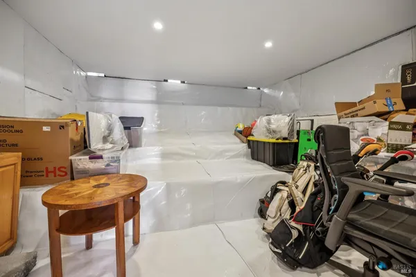 $640,000 | 3 Aries Lane, Novato, CA 94947